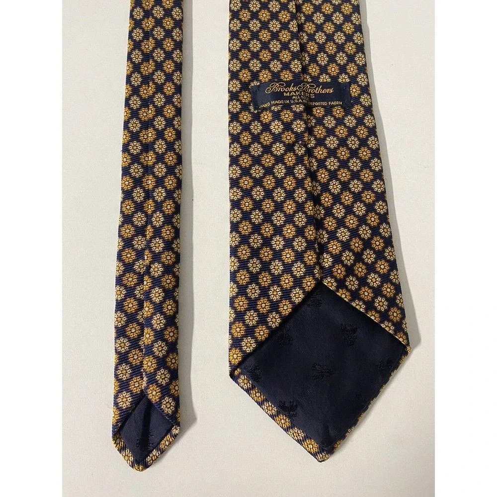 Brooks Brothers Makers Navy Yellow Brown Floral Tie Necktie Silk 59